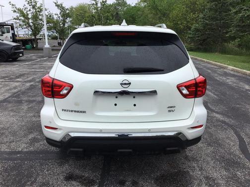 Pearl White Tricoat 2019 Nissan Pathfinder SV