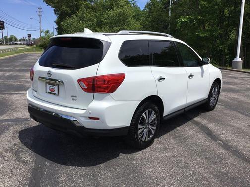 Pearl White Tricoat 2019 Nissan Pathfinder SV