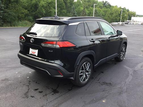 Jet Black 2026 Toyota Corolla Cross XLE