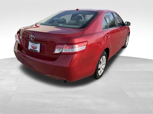 2010 Toyota Camry LE