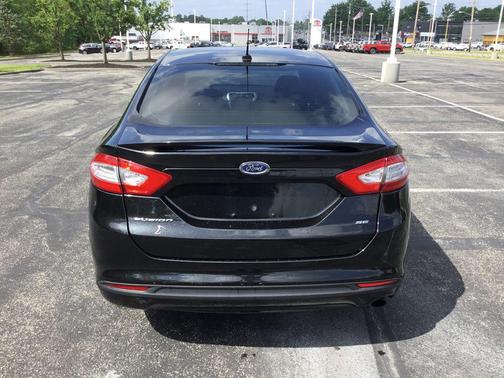 Tuxedo Black Metallic 2013 Ford Fusion SE