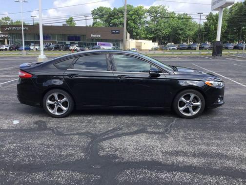 Tuxedo Black Metallic 2013 Ford Fusion SE