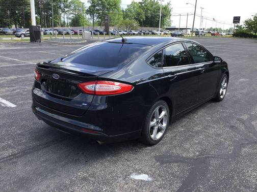 Tuxedo Black Metallic 2013 Ford Fusion SE