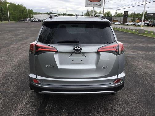 Silver Sky Metallic 2016 Toyota RAV4 XLE
