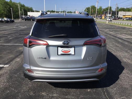 Silver Sky Metallic 2016 Toyota RAV4 XLE