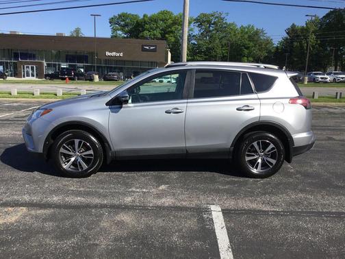 Silver Sky Metallic 2016 Toyota RAV4 XLE