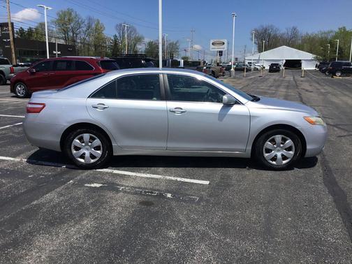 Classic Silver Metallic 2008 Toyota Camry LE