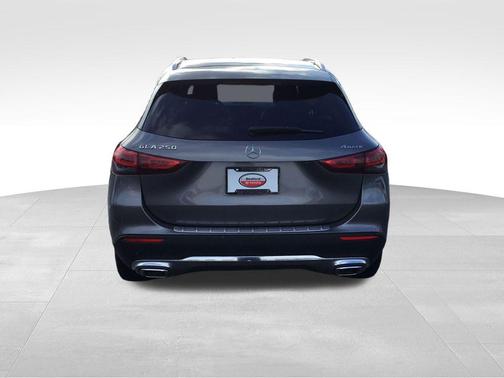 2021 Mercedes-Benz GLA 250 Base 4MATIC