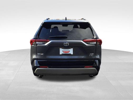 2025 Toyota RAV4 Hybrid SE