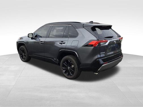 2025 Toyota RAV4 Hybrid SE