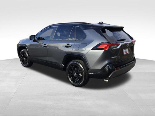 2025 Toyota RAV4 Hybrid SE