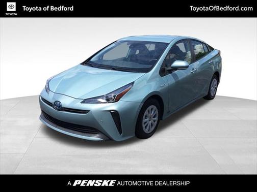 2022 Toyota Prius LE