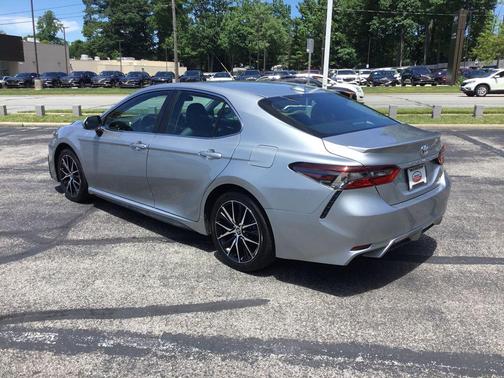 Celestial Silver Metallic 2024 Toyota Camry SE