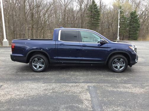 Obsidian Blue 2023 Honda Ridgeline RTL