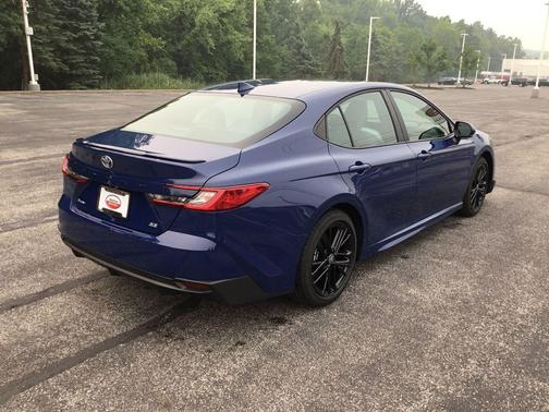 Reservoir Blue 2026 Toyota Camry SE