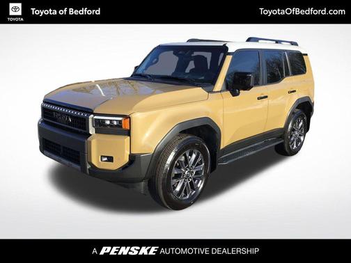 Trail Dust/Gray Scape Roof 2026 Toyota Land Cruiser Base