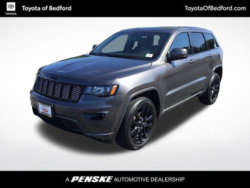 Granite Crystal Metallic Clearcoat 2019 Jeep Grand Cherokee Altitude