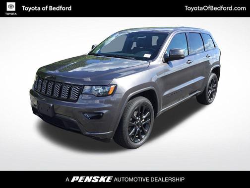 Granite Crystal Metallic Clearcoat 2019 Jeep Grand Cherokee Altitude
