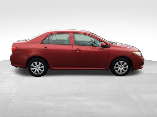 2010 Toyota Corolla LE