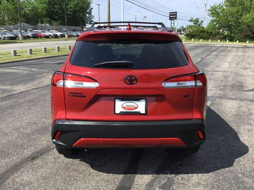 Barcelona Red Metallic 2022 Toyota Corolla Cross LE