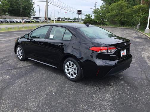 Midnight Black Metallic 2026 Toyota Corolla LE