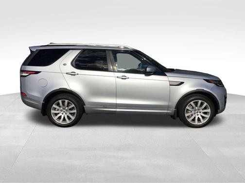 2020 Land Rover Discovery SE