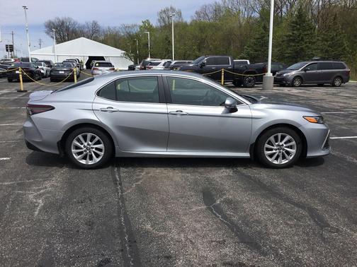 Celestial Silver Metallic 2023 Toyota Camry LE