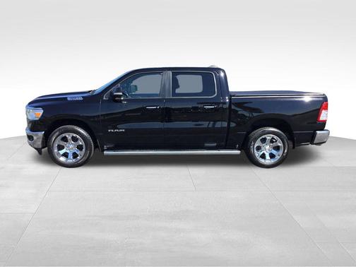 Diamond Black Crystal Pearlcoat 2019 RAM 1500 Big Horn
