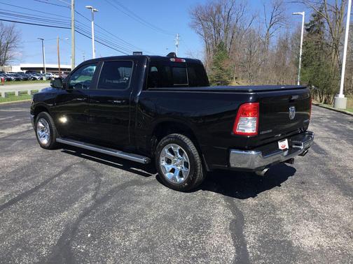 Diamond Black Crystal Pearlcoat 2019 RAM 1500 Big Horn