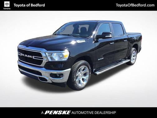 Diamond Black Crystal Pearlcoat 2019 RAM 1500 Big Horn