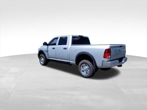 2017 RAM 2500 Tradesman Crew Cab 4x4 6'4' Box