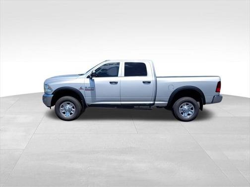 2017 RAM 2500 Tradesman Crew Cab 4x4 6'4' Box