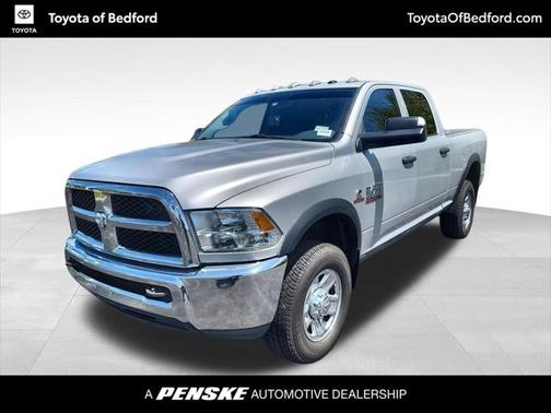 2017 RAM 2500 Tradesman Crew Cab 4x4 6'4' Box