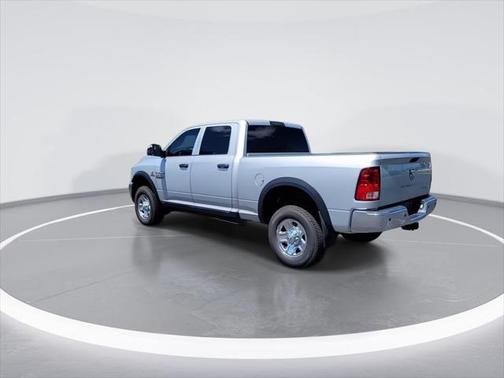 2017 RAM 2500 Tradesman Crew Cab 4x4 6'4' Box
