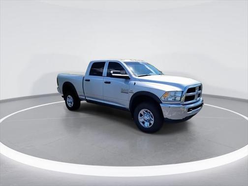 2017 RAM 2500 Tradesman Crew Cab 4x4 6'4' Box