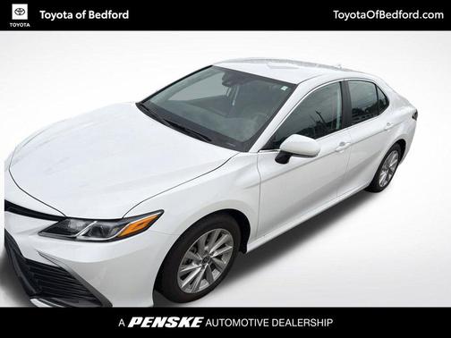Ice Cap 2024 Toyota Camry LE