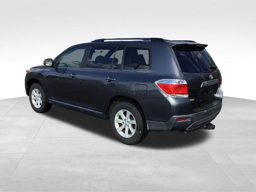 2013 Toyota Highlander SE