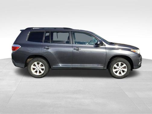 2013 Toyota Highlander SE