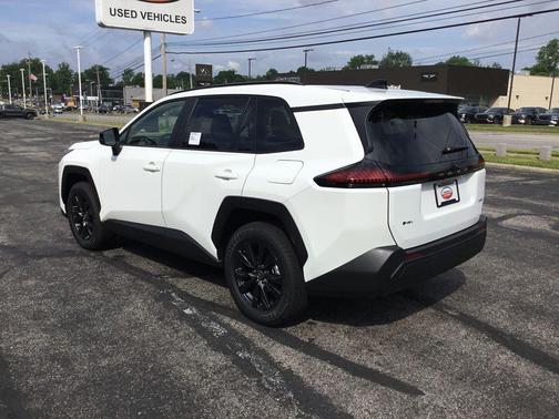 Ice Cap 2026 Toyota RAV4 XLE Premium