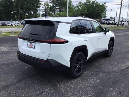 Ice Cap 2026 Toyota RAV4 XLE Premium