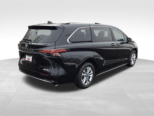 2026 Toyota Sienna Limited