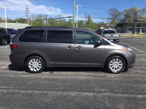 Predawn Gray Mica 2015 Toyota Sienna LE
