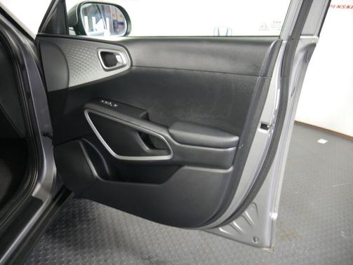 Steel Gray 2023 Kia Soul LX