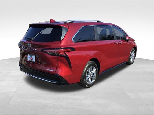 2026 Toyota Sienna Limited
