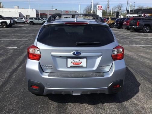 Ice Silver Metallic 2016 Subaru Crosstrek 2.0i Limited
