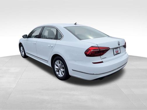 2017 Volkswagen Passat 1.8T S