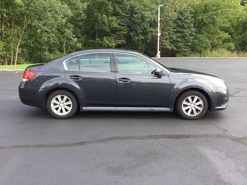 Graphite Gray Metallic 2012 Subaru Legacy Premium