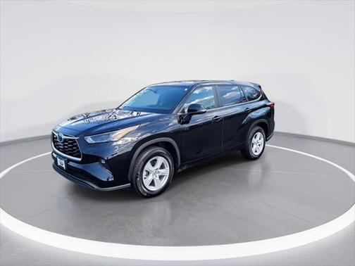 2023 Toyota Highlander Hybrid LE