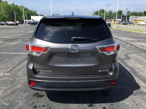 Predawn Gray Mica 2015 Toyota Highlander XLE