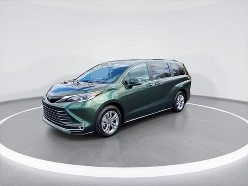 2023 Toyota Sienna Platinum 7 Passenger